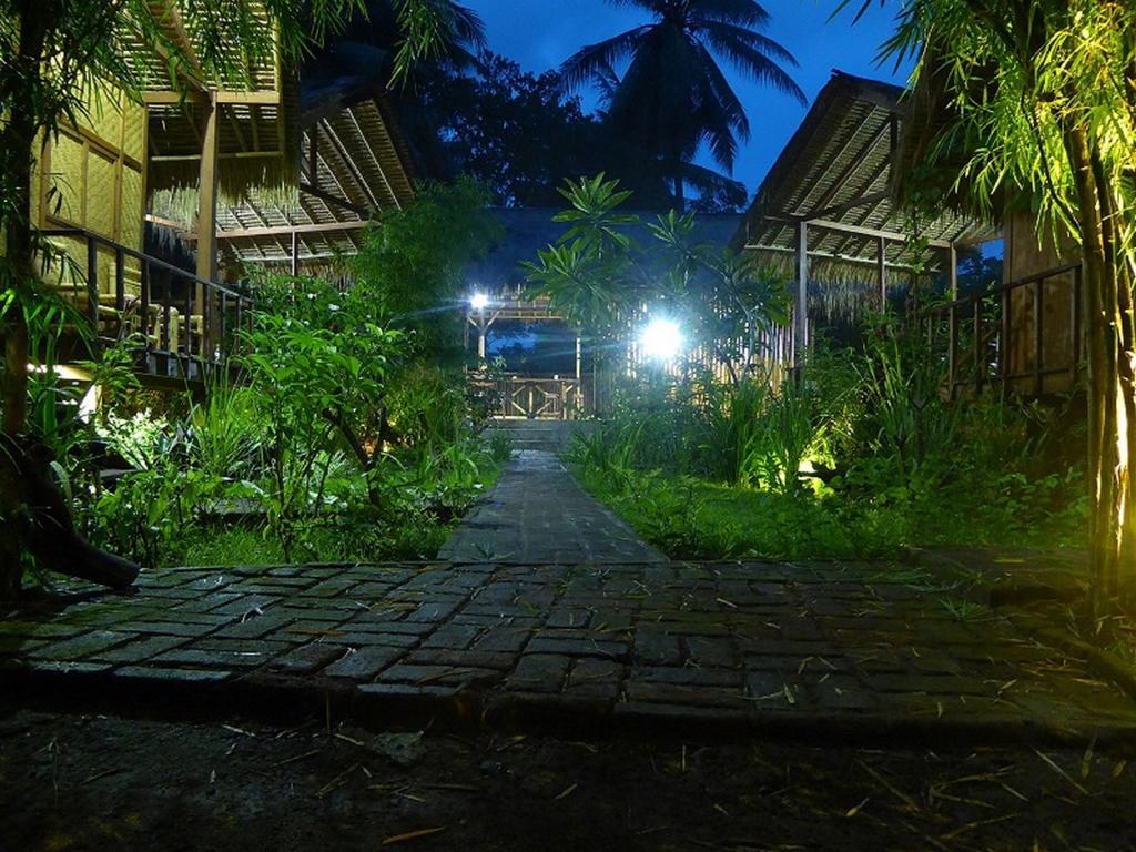 Tanjung  Shibui Garden Bungalows And Restaurant מראה חיצוני תמונה